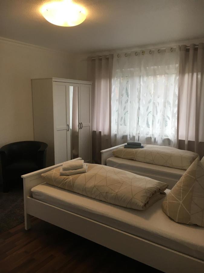 Hotellerie Gasthaus Schubert Garbsen Bagian luar foto
