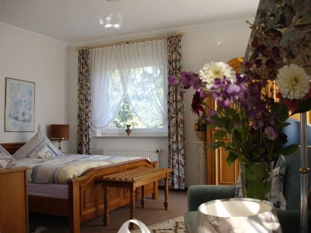 Hotellerie Gasthaus Schubert Garbsen Bagian luar foto