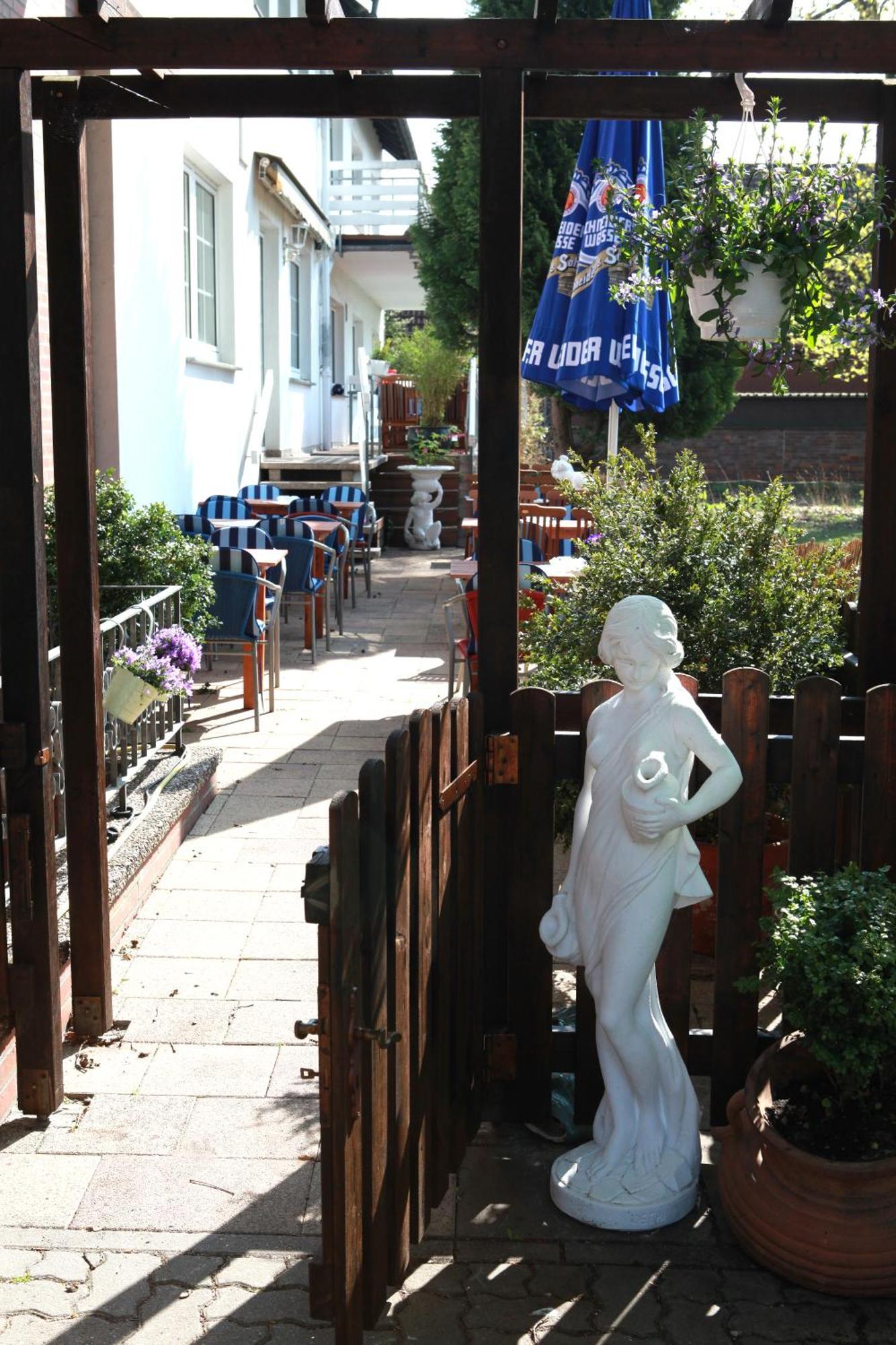 Hotellerie Gasthaus Schubert Garbsen Bagian luar foto