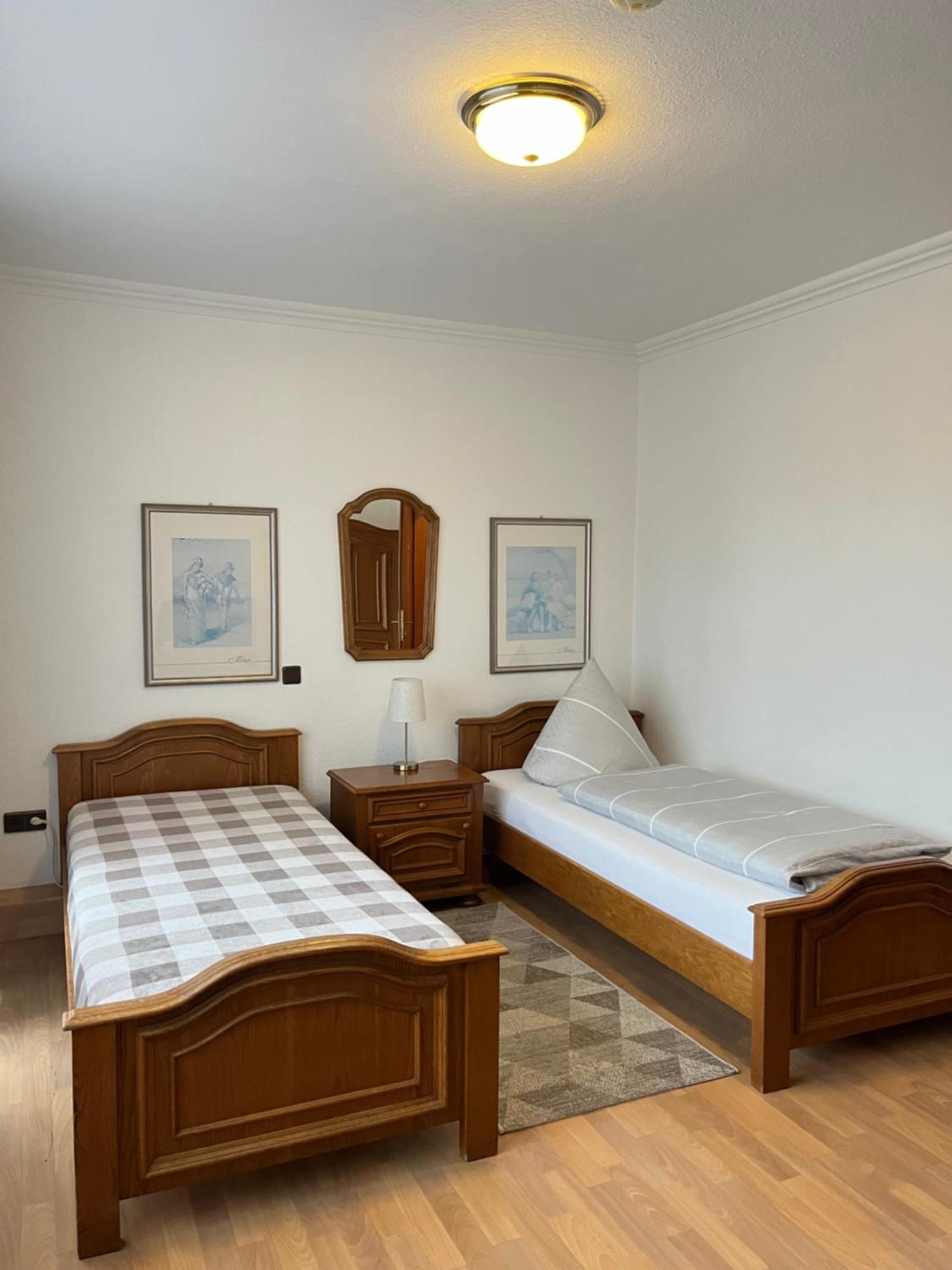 Hotellerie Gasthaus Schubert Garbsen Bagian luar foto
