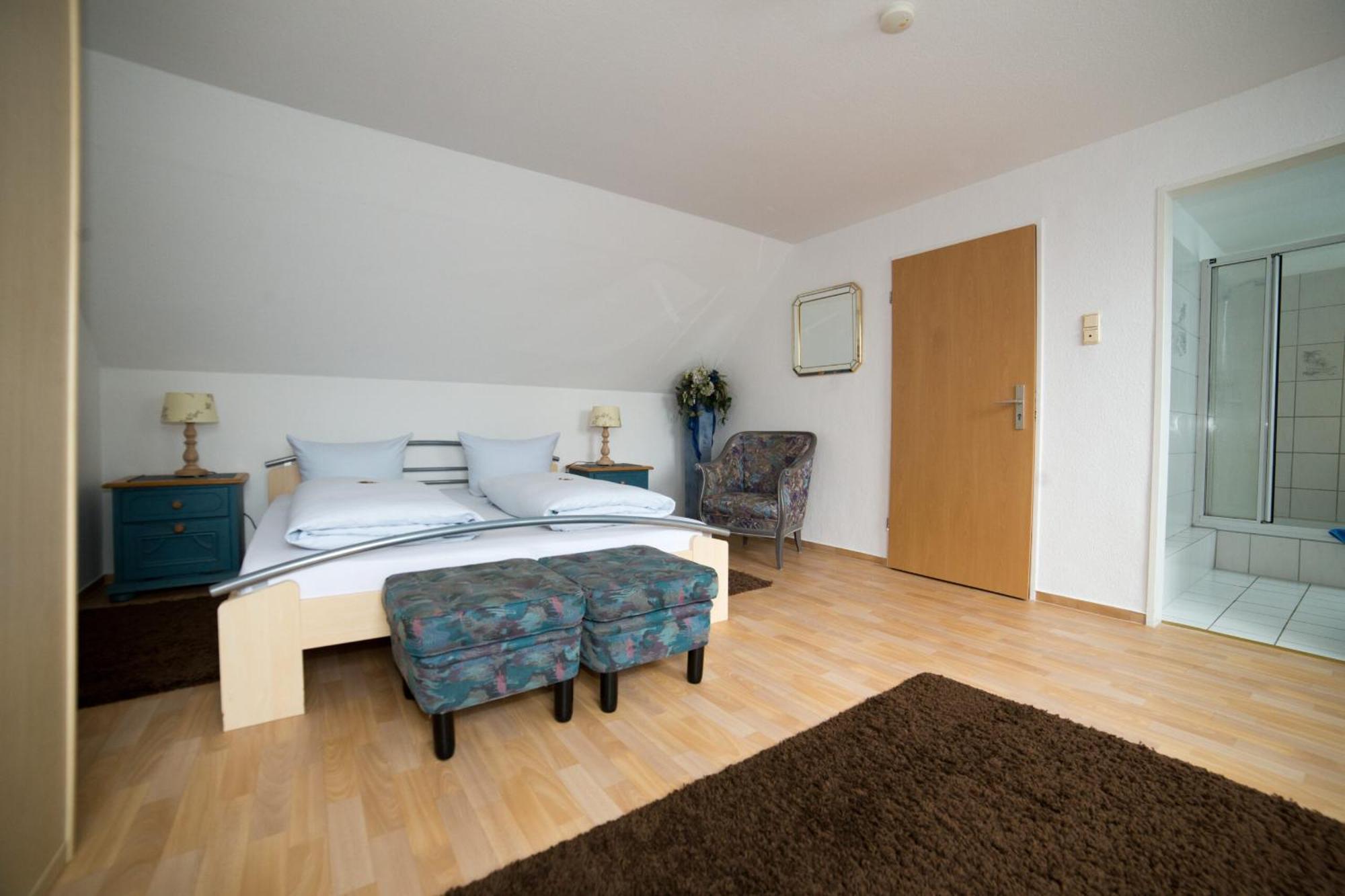 Hotellerie Gasthaus Schubert Garbsen Bagian luar foto