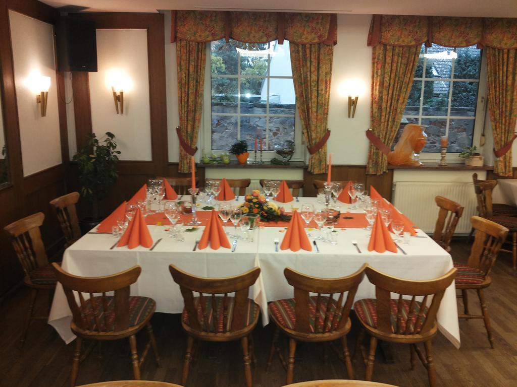 Hotellerie Gasthaus Schubert Garbsen Bagian luar foto