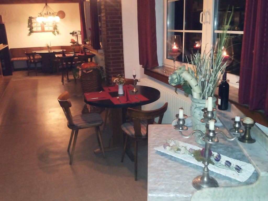 Hotellerie Gasthaus Schubert Garbsen Bagian luar foto
